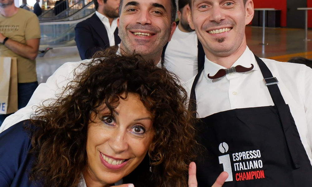 Patent of the first coffee machine in the world, filed by Luigi Bezzera in 1902